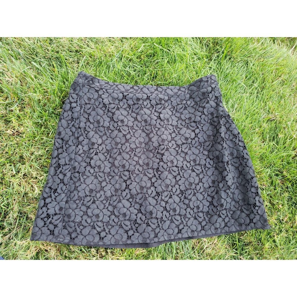 Black Floral Talula Mini Skirt Size Small